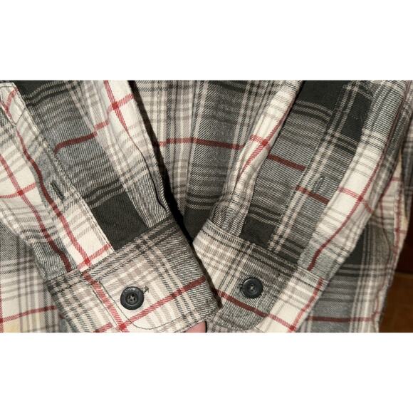 Wrangler Authentics Long Sleeve Button Up Flannel Shirt Size LT Plaid - Picture 3 of 6